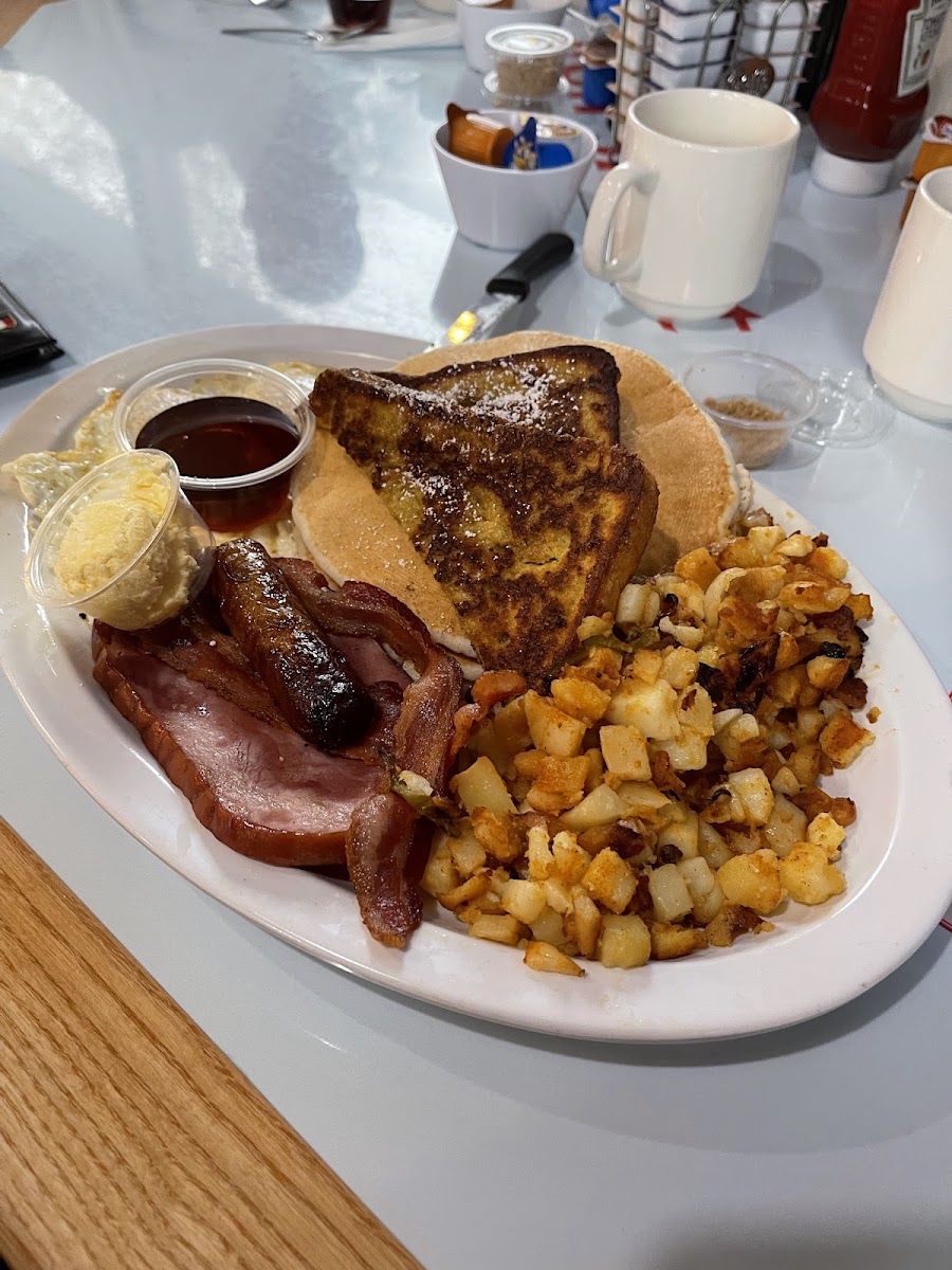 Iron Skillet Restaurant-3